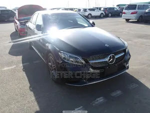 Mercedes-Benz C200 2019 Black