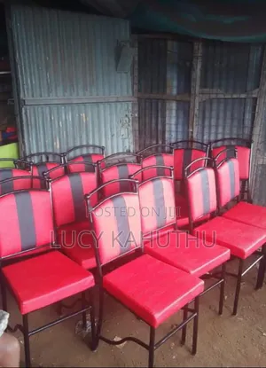 Red and Black Ball Chairs Very Classic