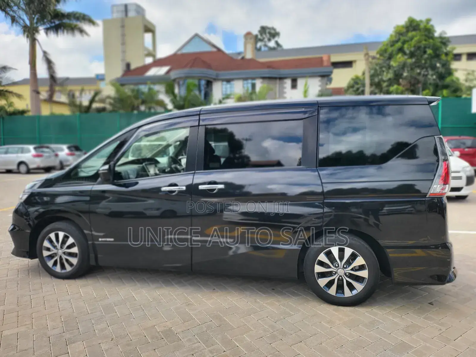 Nissan Serena 2019 Black