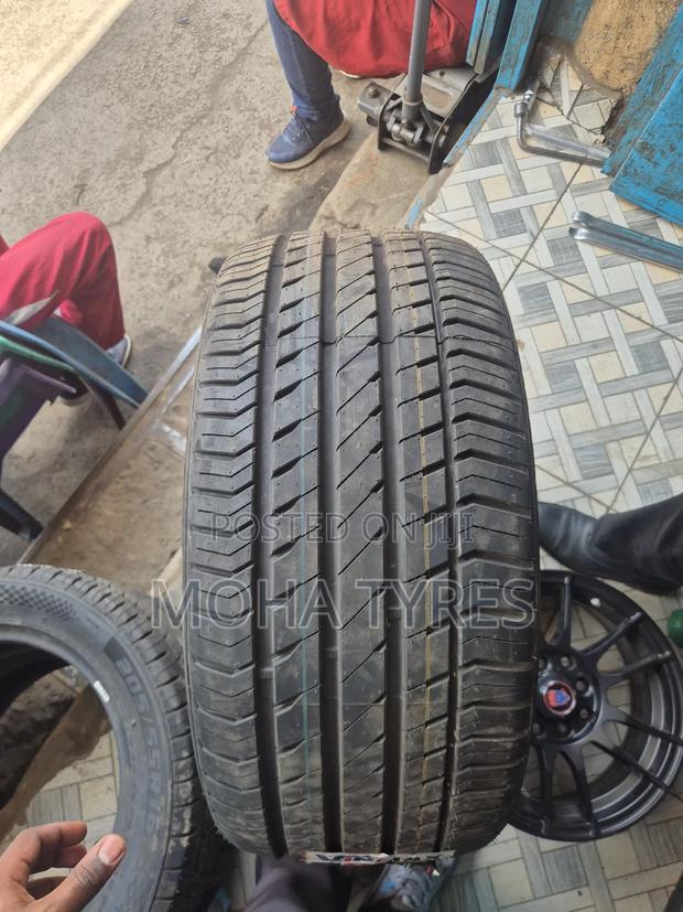 245/40r18 Vinmax - thumbnail 2