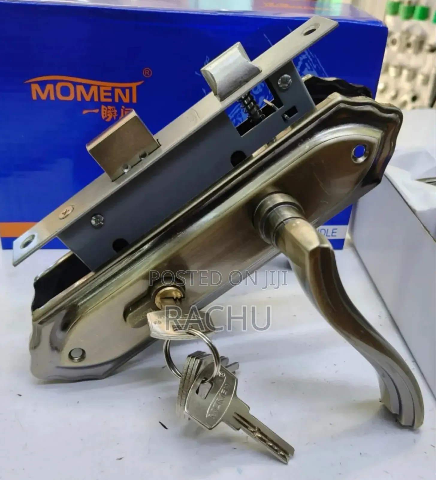 Moment Lock Ab
