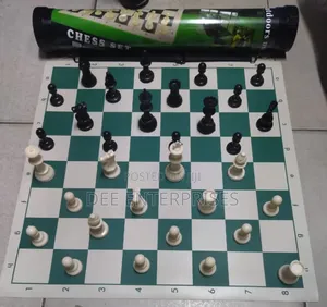Medium Foldable Chess