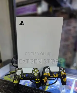 Ps5 Standard 825gb With 2 Controllers At