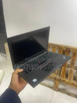 Laptop Lenovo ThinkPad X260 8GB Intel Core i5 SSD 256GB