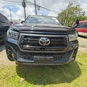Toyota Hilux Revo Double Cab Deisel 2.4 AWD 2019 Black