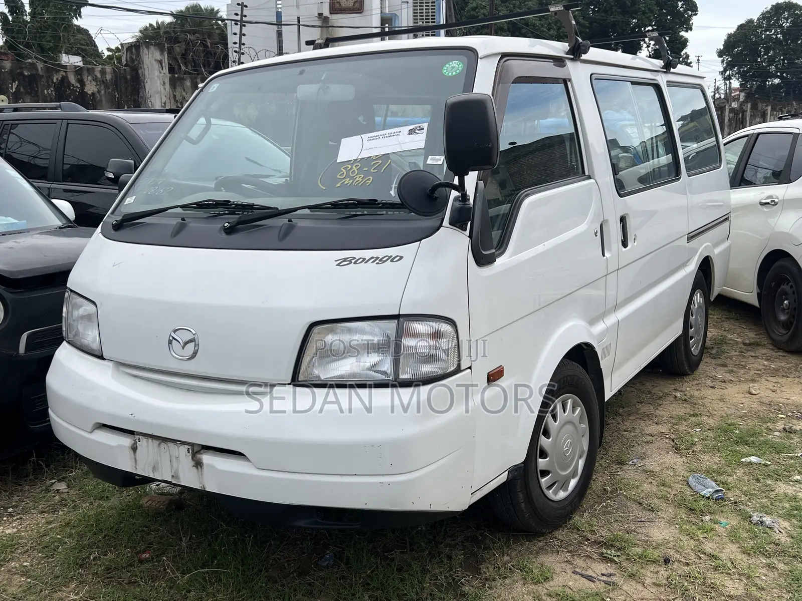 Mazda Bongo 2018 Beige