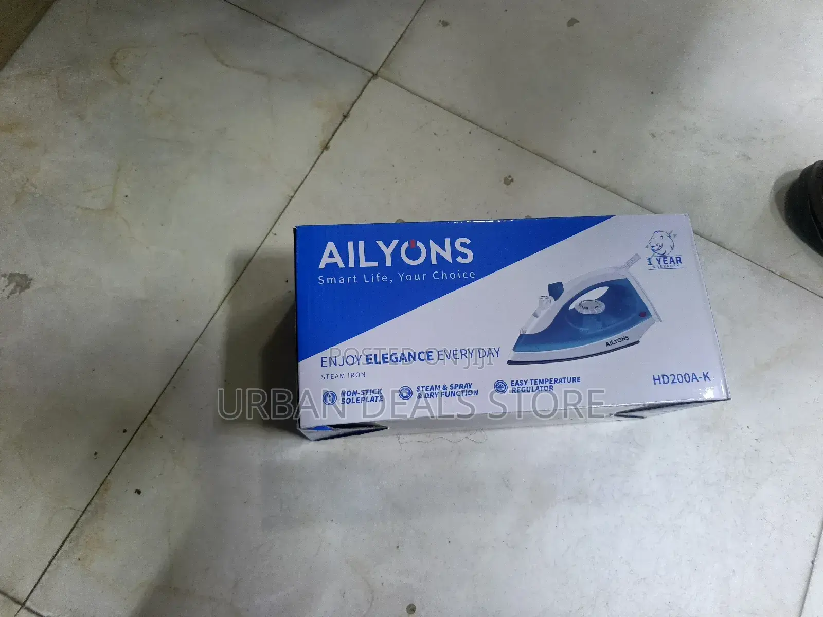 Ailyons Steam Iron Box