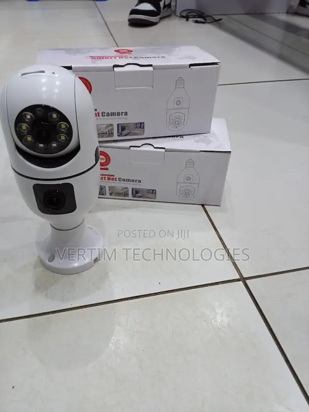 Easy Installation Dual Lens 2mp High Definition Wireless Bulb Camera