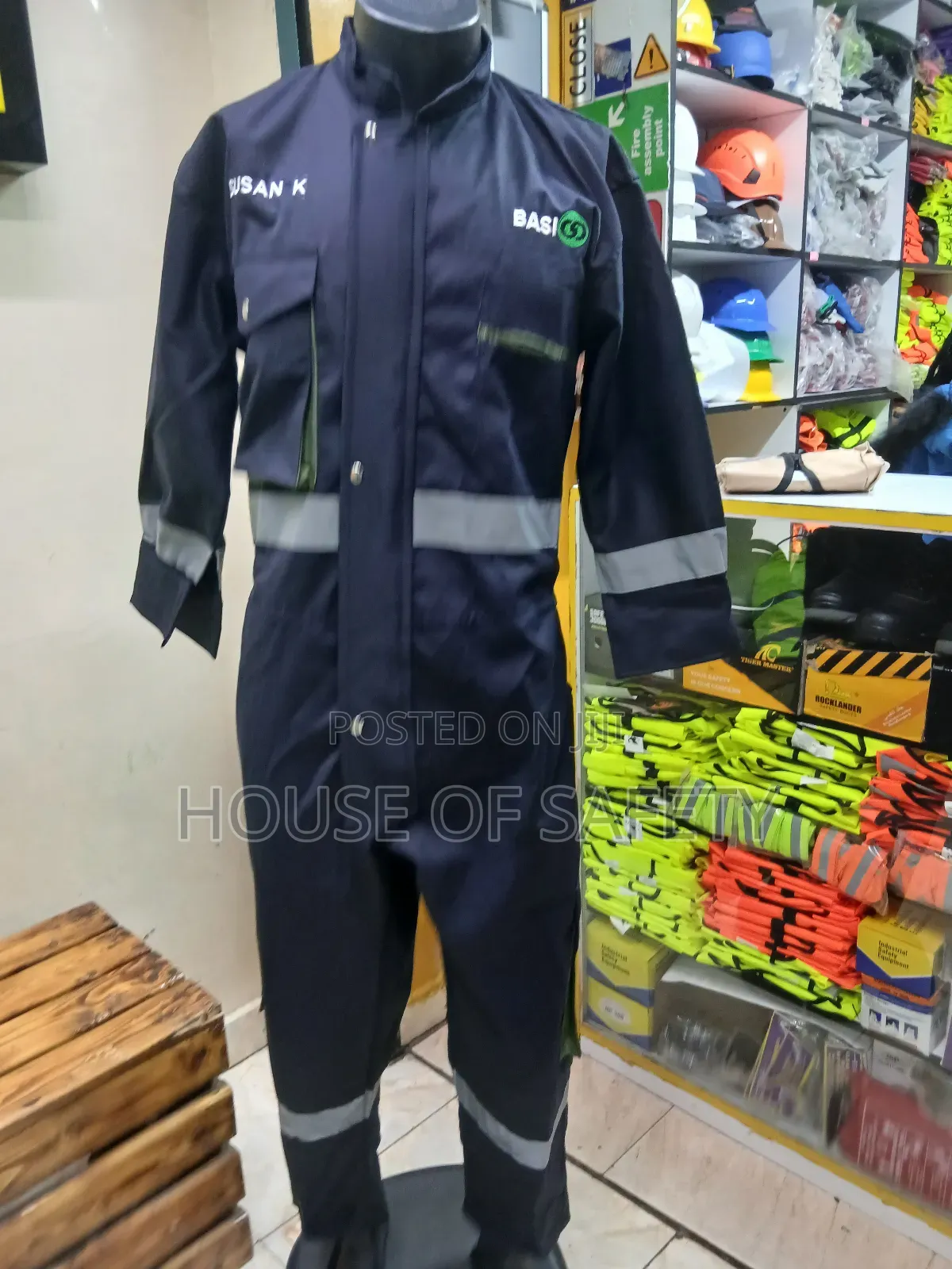 Sturdy and Durable Cotton Twill Dark Blue Overalls