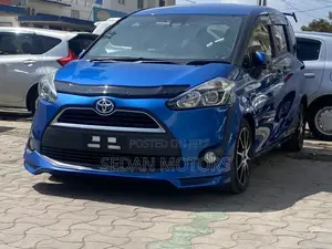 Toyota Sienta 2019 Blue
