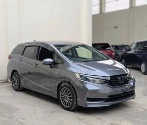 Honda Fit Shuttle 2019 Gray