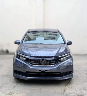 Honda Fit Shuttle 2019 Gray