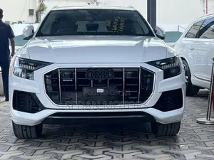 Audi Q8 55 Premium AWD quattro 2020 Beige