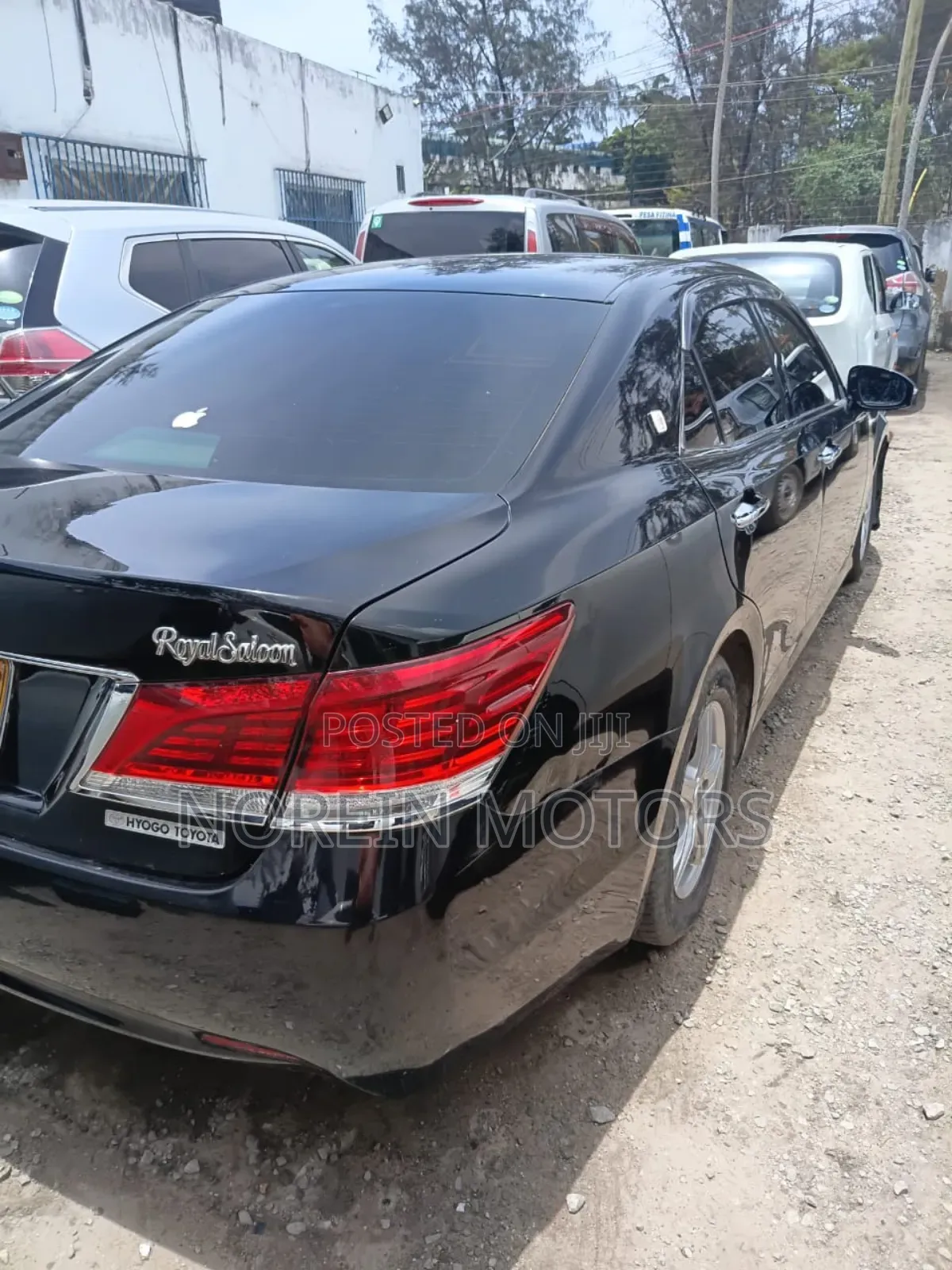 Toyota Crown 2017 Black