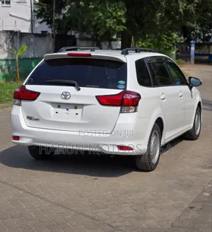 Toyota Corolla Fielder 2018 White