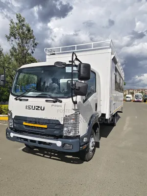 Isuzu FRR Fiber Body