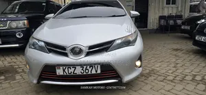 Toyota Auris 2014 Silver