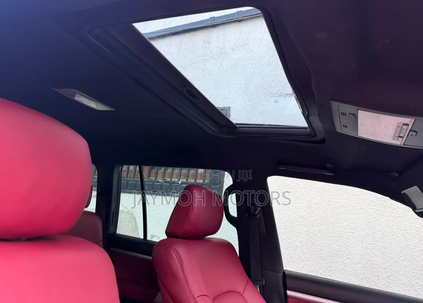 Toyota Land Cruiser 2011 White