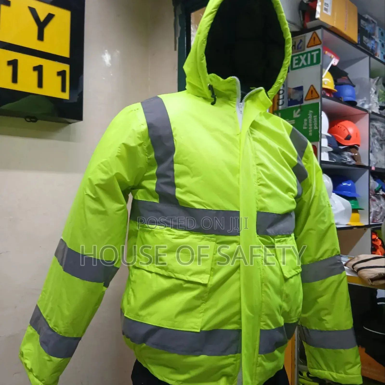 A Modular 4-Season Waterproof Cyclist Jacket