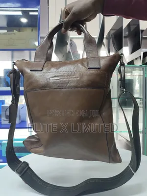 Brown Leather Shoulder Bag (14.0 Inches)