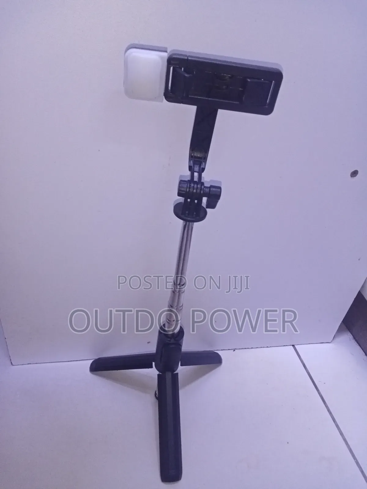 Selfie Stick With Bluetooth