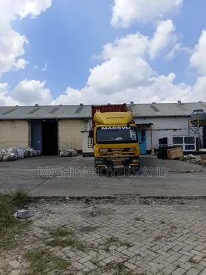 Box Body Trailers Are Available for Load Delivery and Logistics