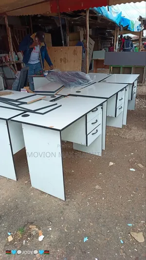 White Black Table Desk