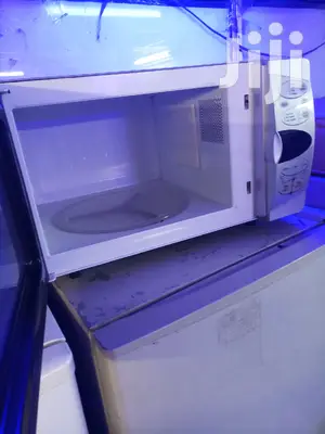 LG Microwave Oven