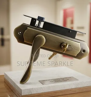 GJS Antique Brass Lever Lock (Model Al-700)