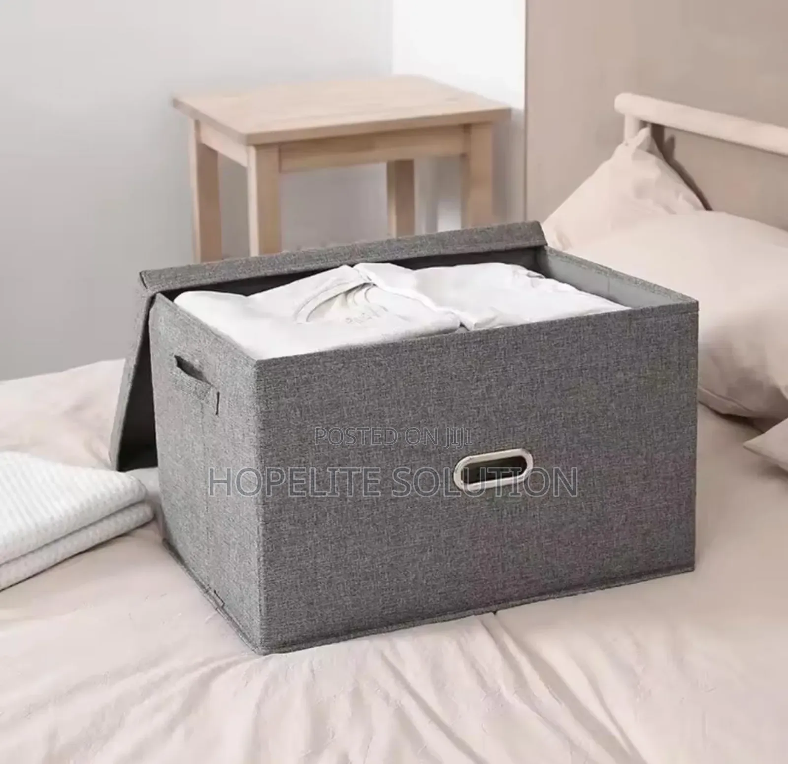 Foldable Box With a Lid
