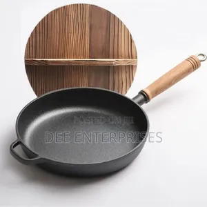 Thickened Cast Iron Frying Pan With Bamboo Lid