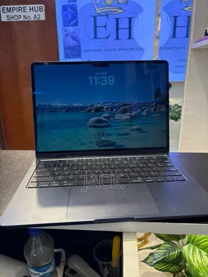 Laptop Apple MacBook Air 2025 M4 16GB Apple M4 SSD 512GB