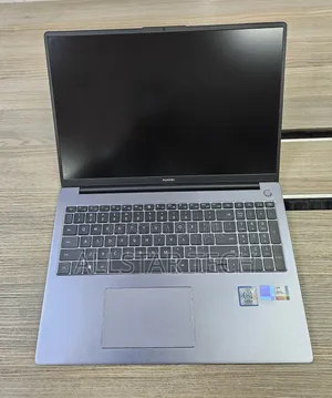 Laptop Huawei Matebook D 15 16GB Intel Core i9 SSD 512GB