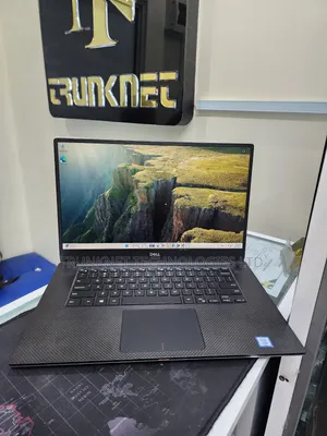 Laptop Dell Precision 5530 16GB Intel Xeon SSD 512GB
