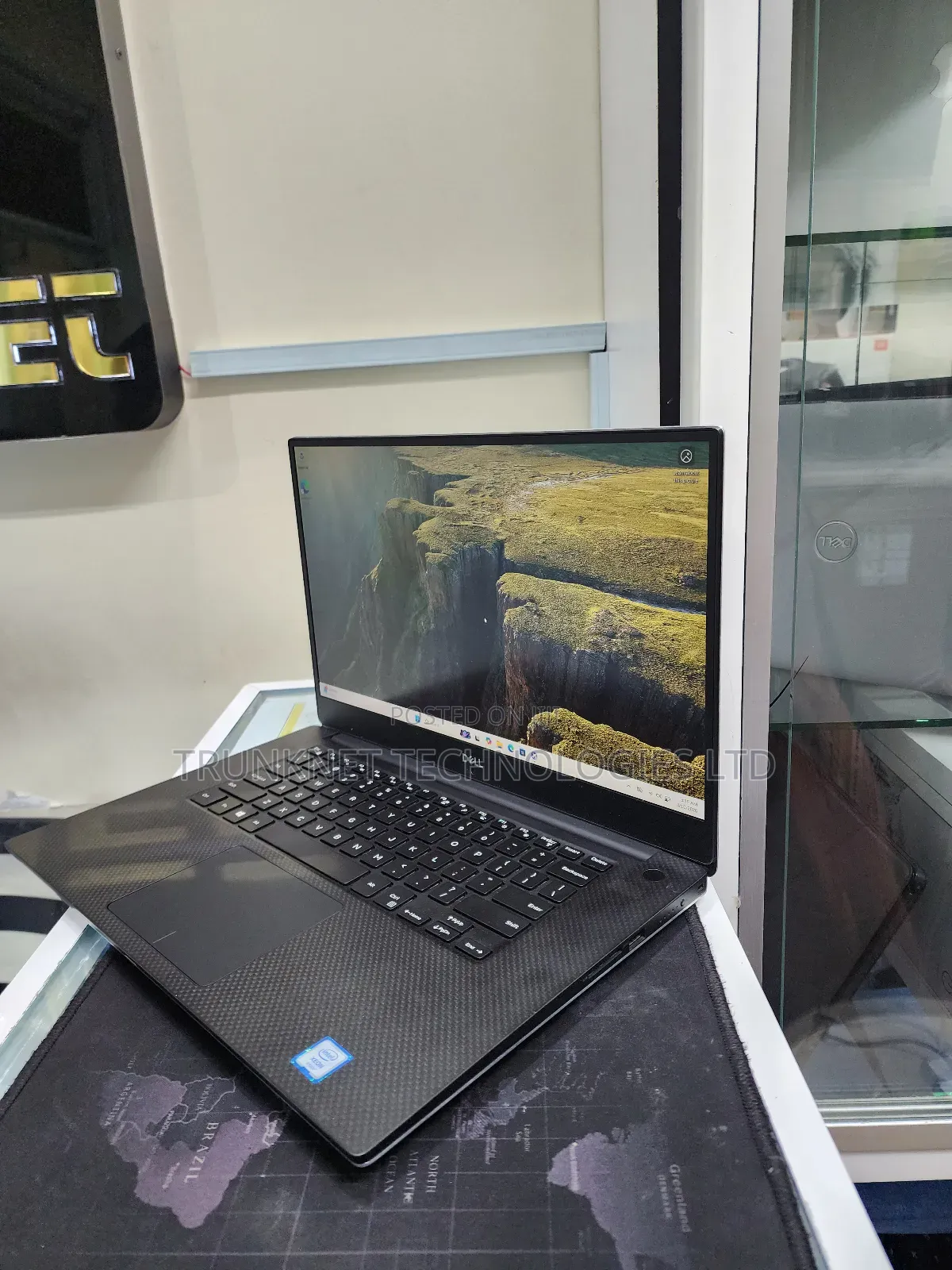 Laptop Dell Precision 5530 16GB Intel Xeon SSD 512GB