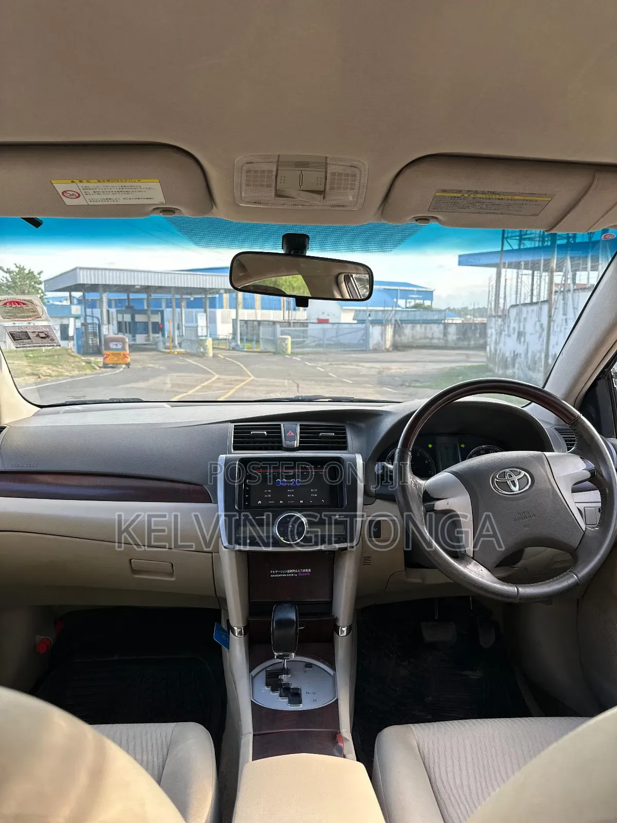 Toyota Premio 2012 Maroon