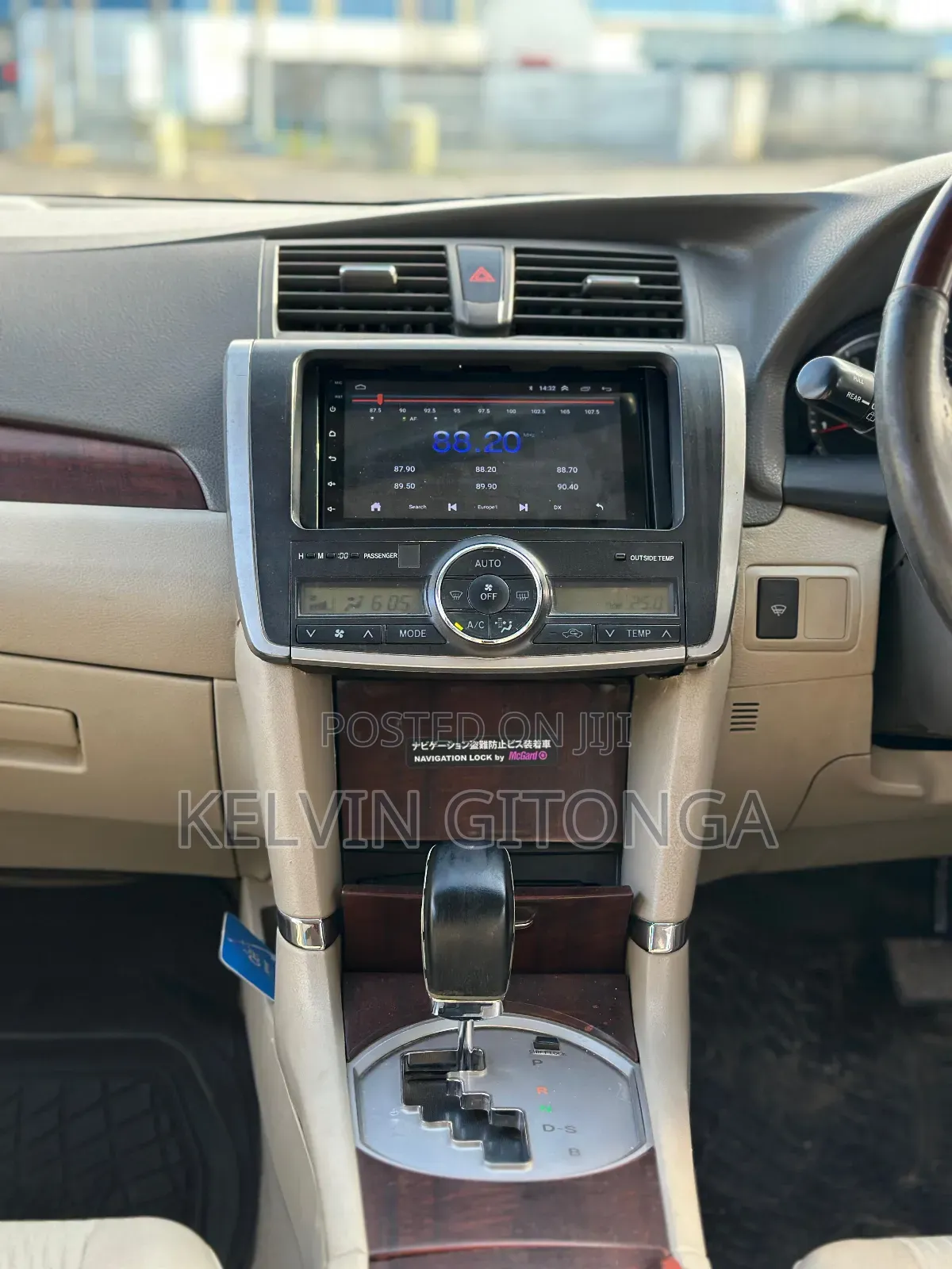 Toyota Premio 2012 Maroon