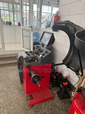 Sunshine High Quality Wheel Balance Machine With All Accessories