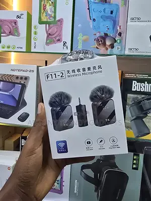 F11-2 Wireless Lavalier Microphone, 3-in-1 Aux, Type-c, And Lighting