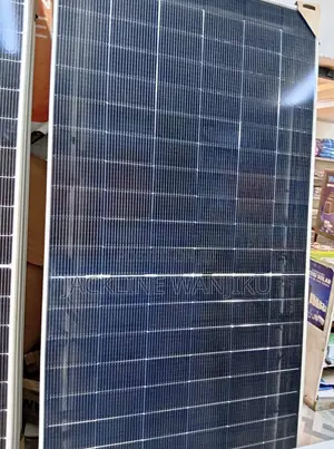 550w Solar Panels/ Solar Panel/ Solar Panel Machine 550w