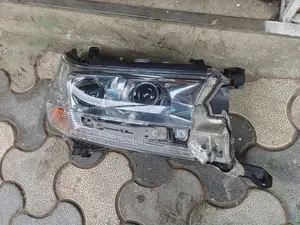 Toyota Land Cruiser 200 Series Headlight