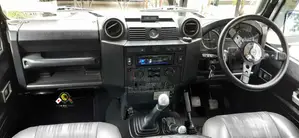 Land Rover Defender Puma 110 SW 2012 Silver