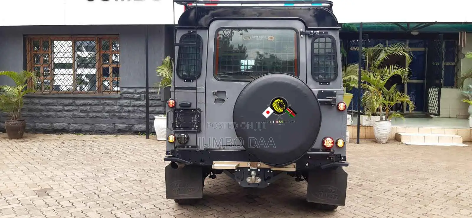 Land Rover Defender Puma 110 SW 2012 Silver