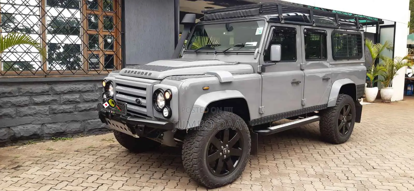 Land Rover Defender Puma 110 SW 2012 Silver
