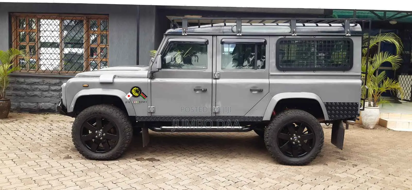 Land Rover Defender Puma 110 SW 2012 Silver