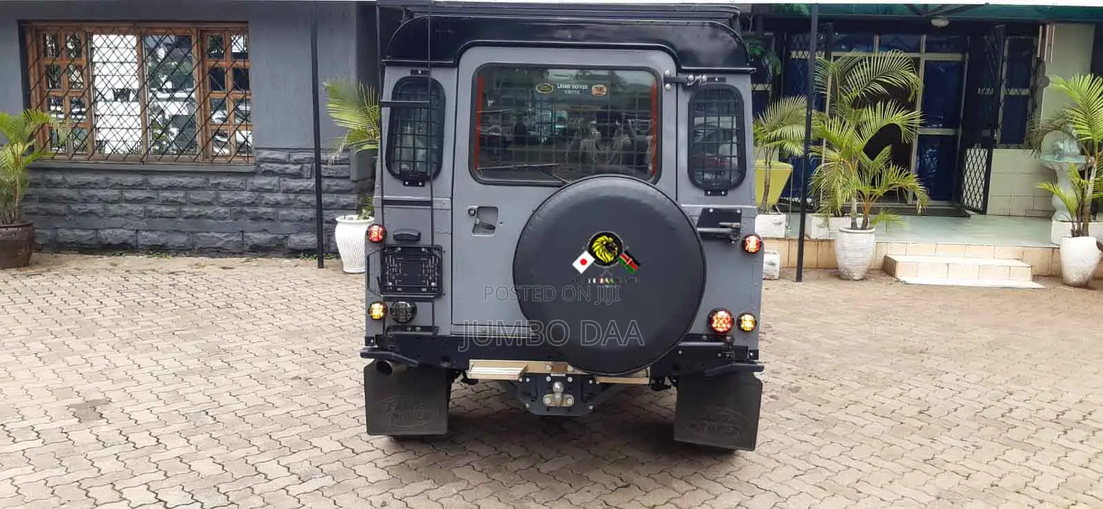 Land Rover Defender Puma 110 SW 2012 Silver