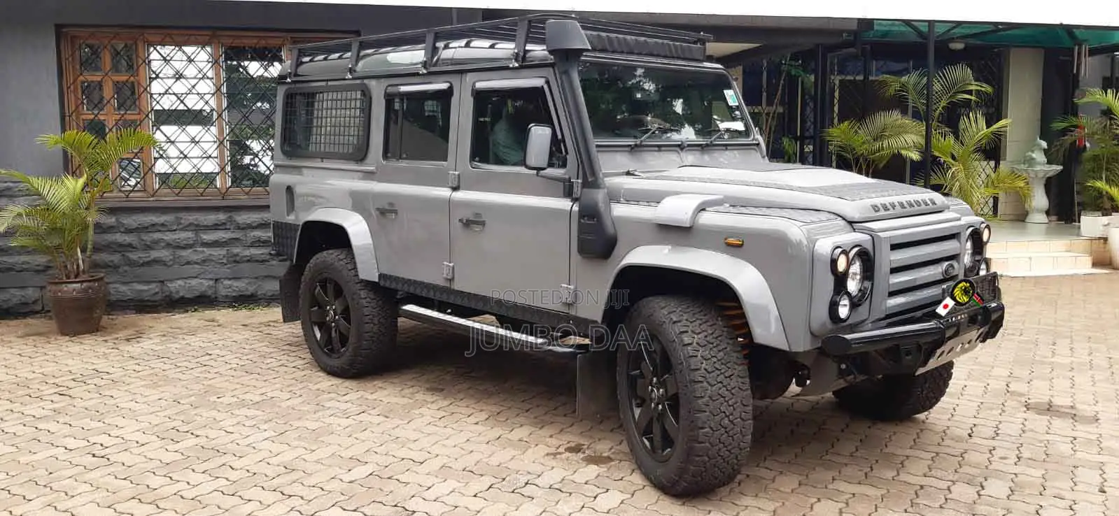 Land Rover Defender Puma 110 SW 2012 Silver