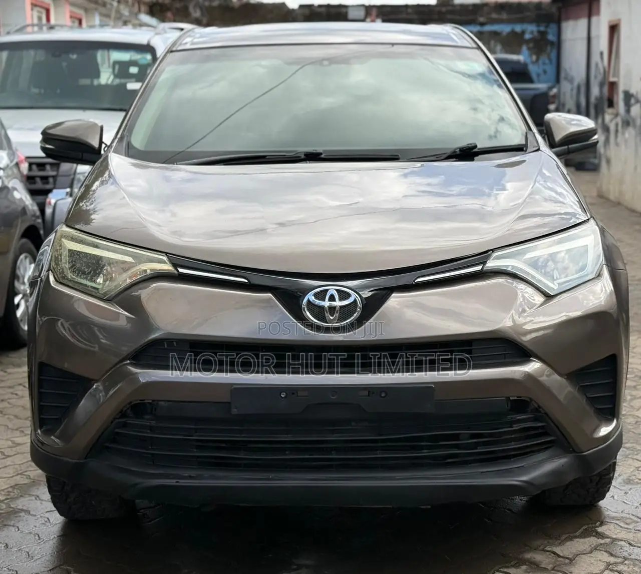 Toyota RAV4 2016 Brown