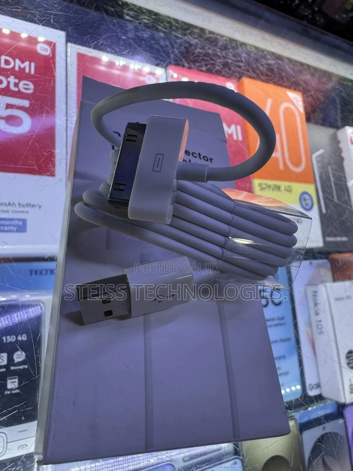 iPad 2/iPhone 4 Cable