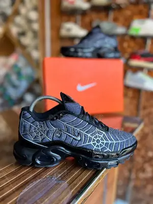 Nike Tn Air Spider-Web